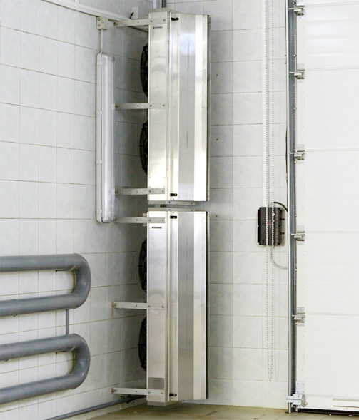 Водяная тепловая завеса Тепломаш КЭВ-75П4050W нерж.